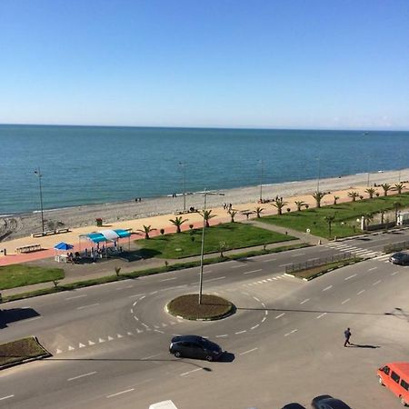 House On The Beach Батуми Экстерьер фото